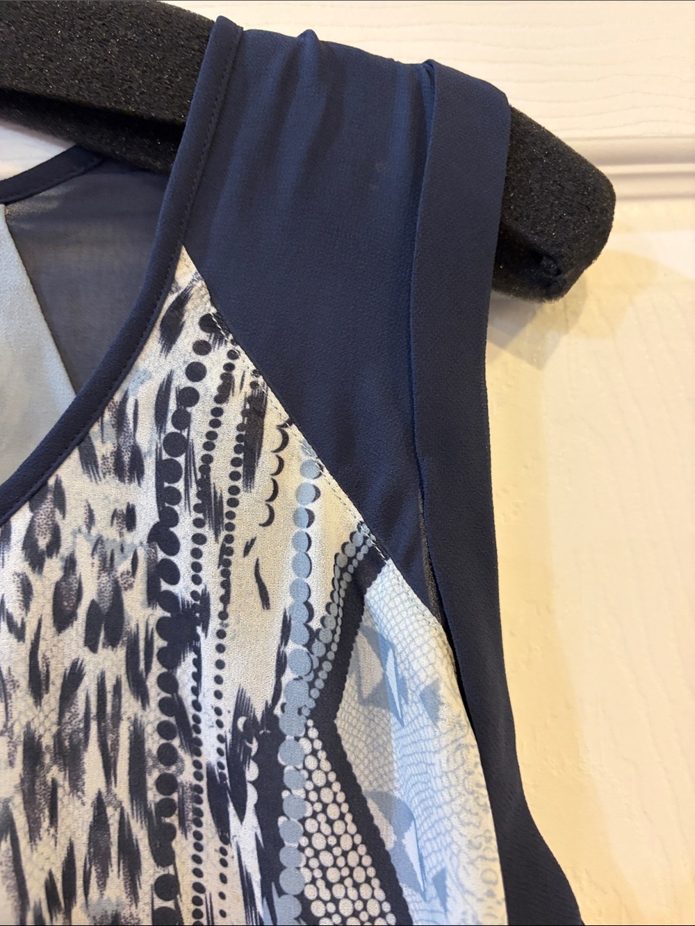 CAbi Navy and Cream Printed Sleeveless Lined Shell - Picture 3 of 5